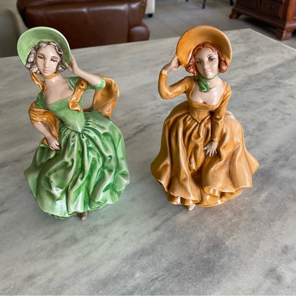 Vintage Victorian Ladies Figurines Green Mustard Dresses Bonnets Figurines Lady - Picture 7 of 9